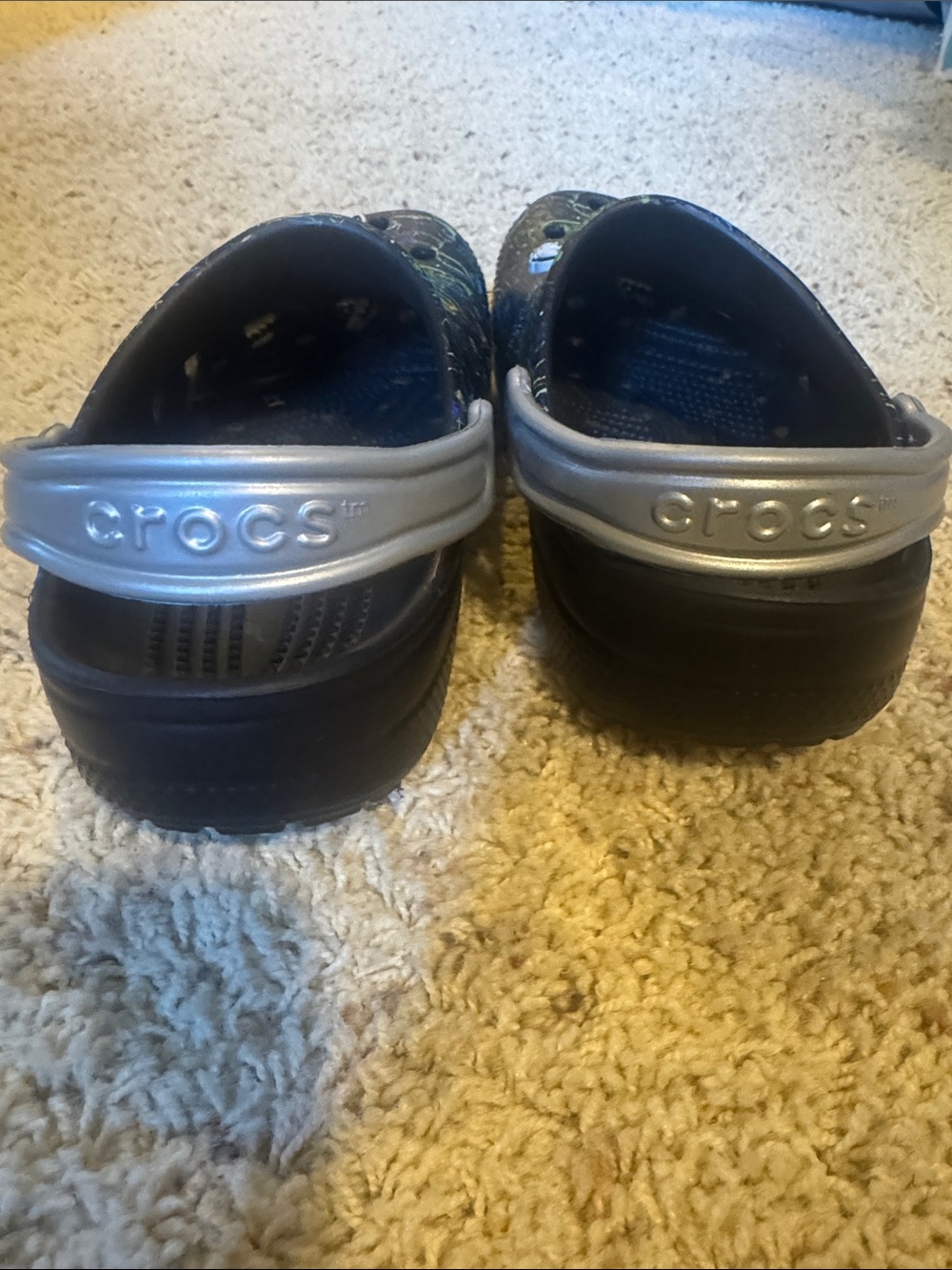 CROCS Kids Black with Silver Strap Star Wars The Child Clogs - Picture 2 of 6